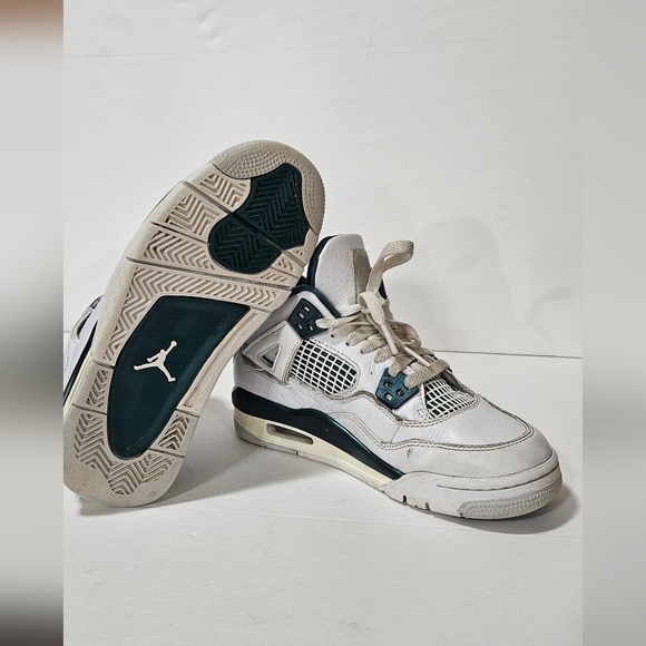 Air Jordan 4  Size 3.5 - Picture 8 of 8